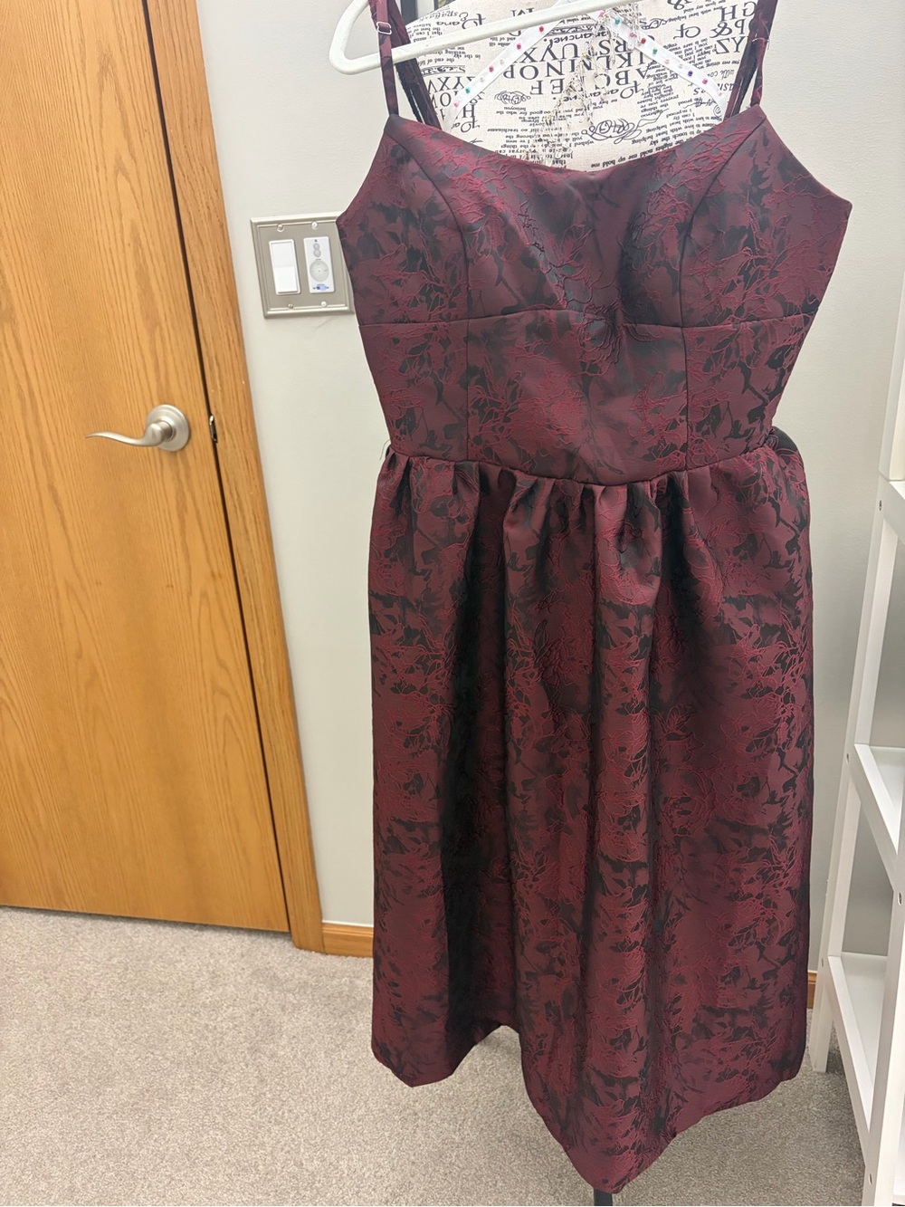 NWT Burgundy Floral Jacquard Fit & Flare midi Dress